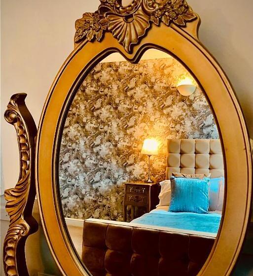 غرفة ديلوكس, The Capon Tree Town House