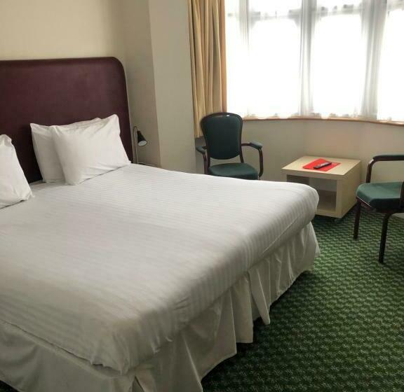 غرفة قياسية, The Granby