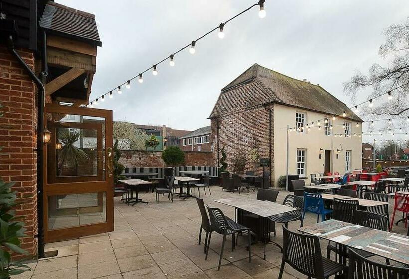 Семейный Номер, The Hatchet Inn Wetherspoon
