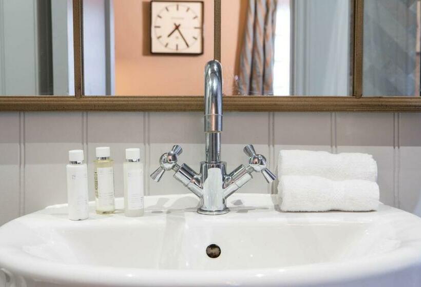 غرفة ديلوكس, The King S Head