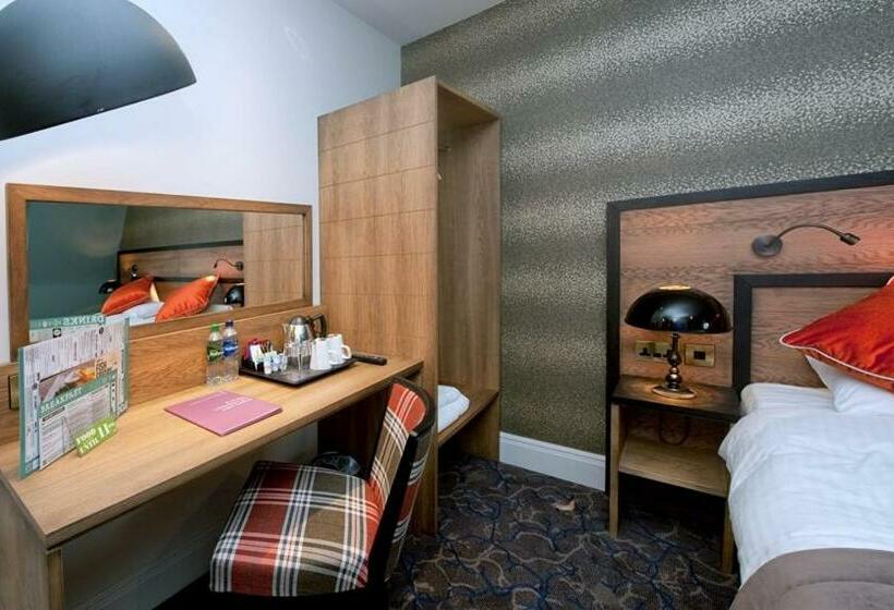 Семейный Номер, The Saltoun Inn