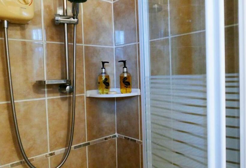 اتاق استاندارد, Marmalade Bed & Breakfast