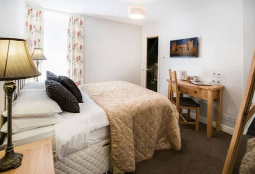 חדר קלאסי לשלושה, Queenshead Hotel Kelso