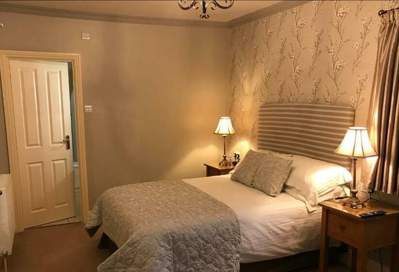 デラックスルーム, 17 Burgate