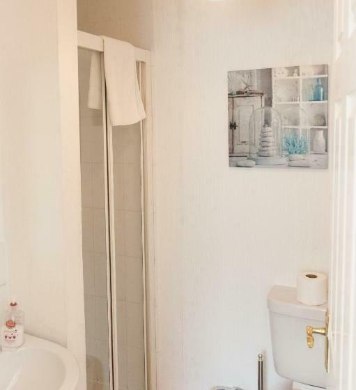 غرفة قياسية فردية, Ardross Glencairn