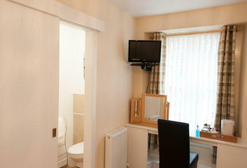 标准单人间, Ardross Glencairn