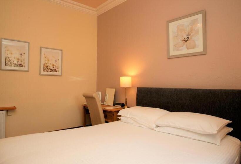 غرفة أساسية, Ardross Glencairn