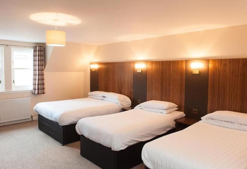 غرفة عائلية, Ardross Glencairn