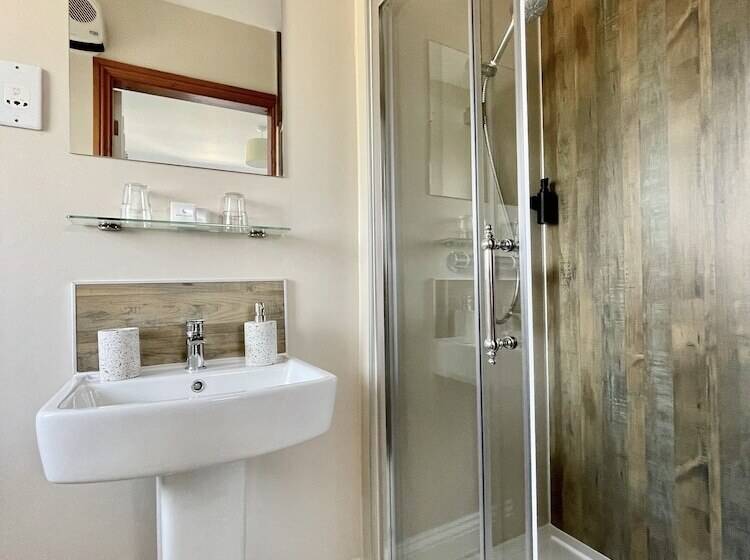 高级大房间, Bojangles Guest House