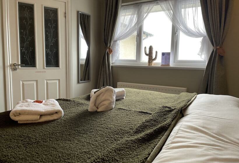 高级大房间, Bojangles Guest House