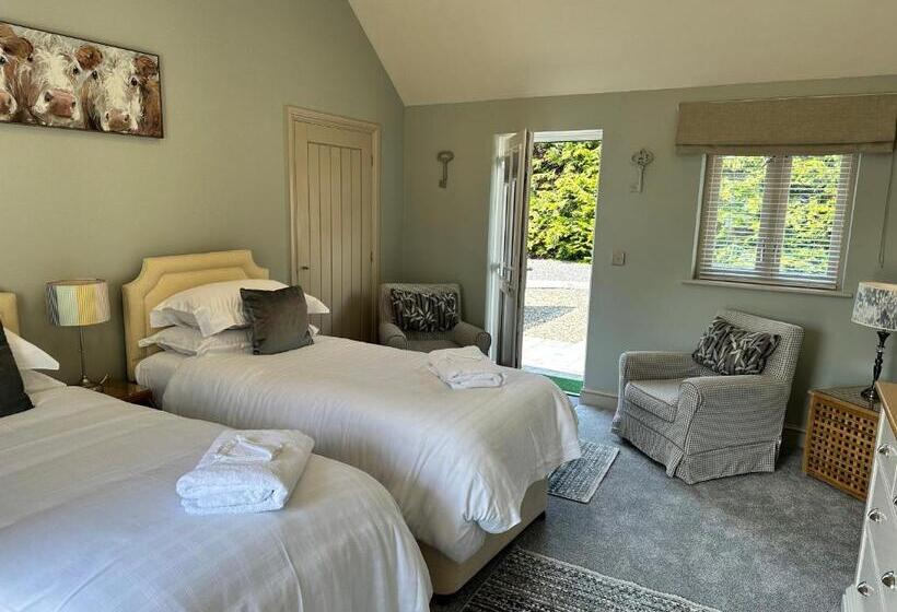 古典房间, Canaston Oaks