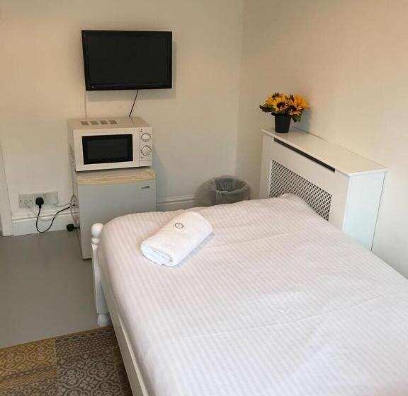 غرفة قياسية فردية حمام مشترك, Circle Guest House Bed Only