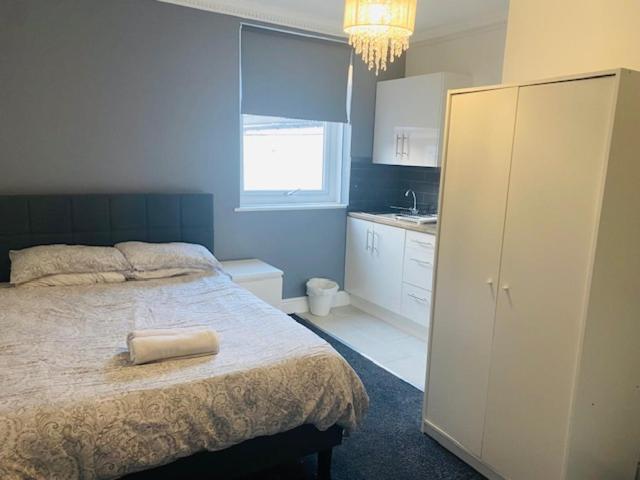 غرفة قياسية, Circle Guest House Bed Only