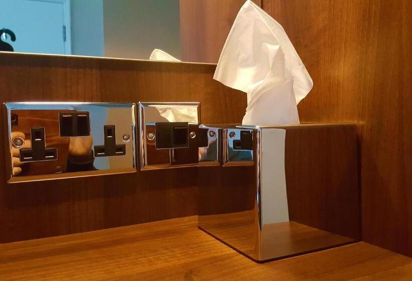 סוויטה דלוקס, Gabrielles