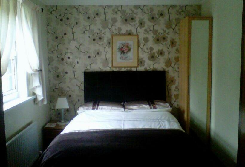 غرفة قياسية, Prince Charlie's Cottage