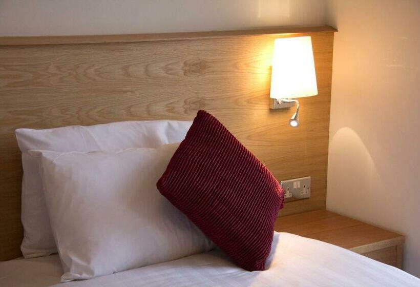 Quarto Estandar, Somerfield Lodge