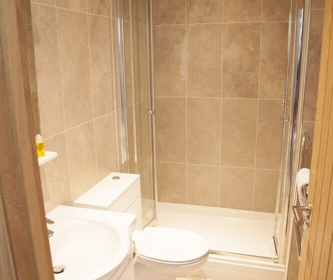 Quarto standard, Somerfield Lodge