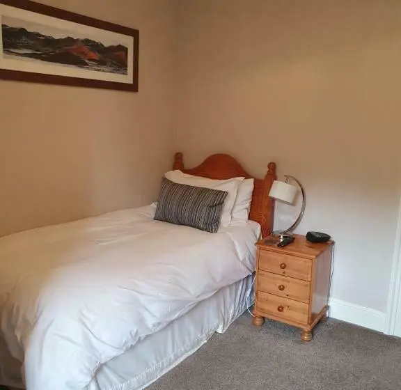 Standard Yhden Hengen Huone, Strathmore Guest House