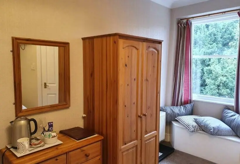 Standard Yhden Hengen Huone, Strathmore Guest House