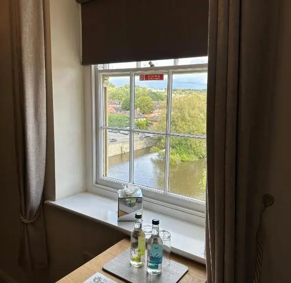Comfort-huone, The Charlton Arms