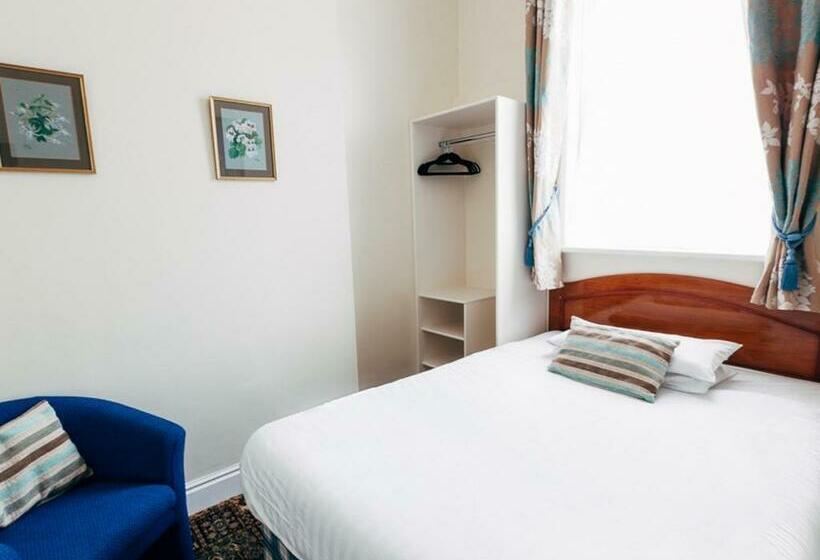 חדר סטנדרט יחיד, The Cliff Hall