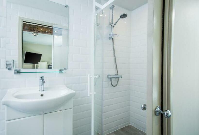 Номер Стандарт, Court House Manor Luxury B&b