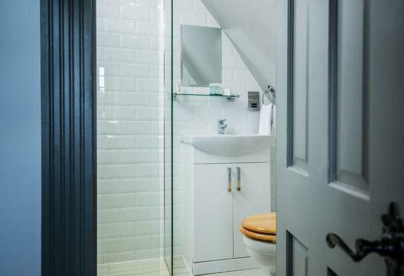 Номер Стандарт, Court House Manor Luxury B&b