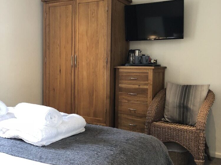 חדר סטנדרט עם מיטת קינג, Black Horse