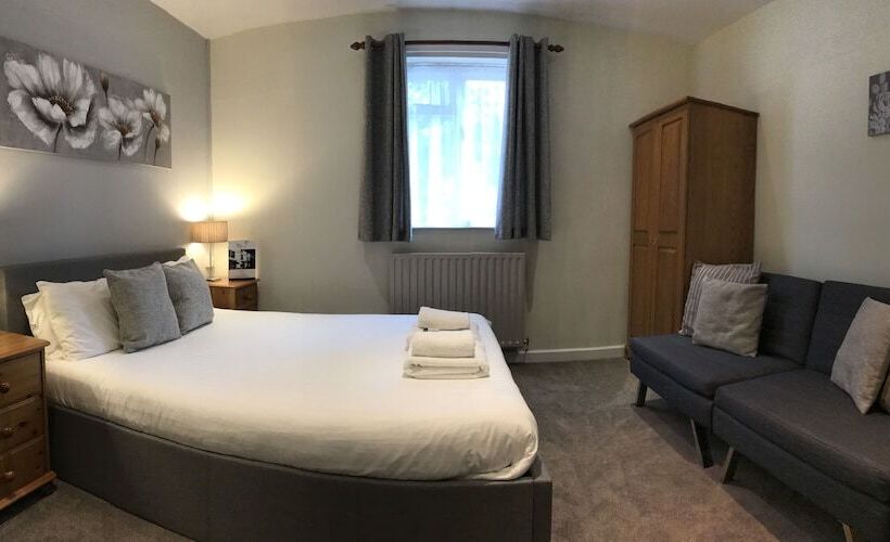 חדר סטנדרט עם מיטת קינג, Black Horse