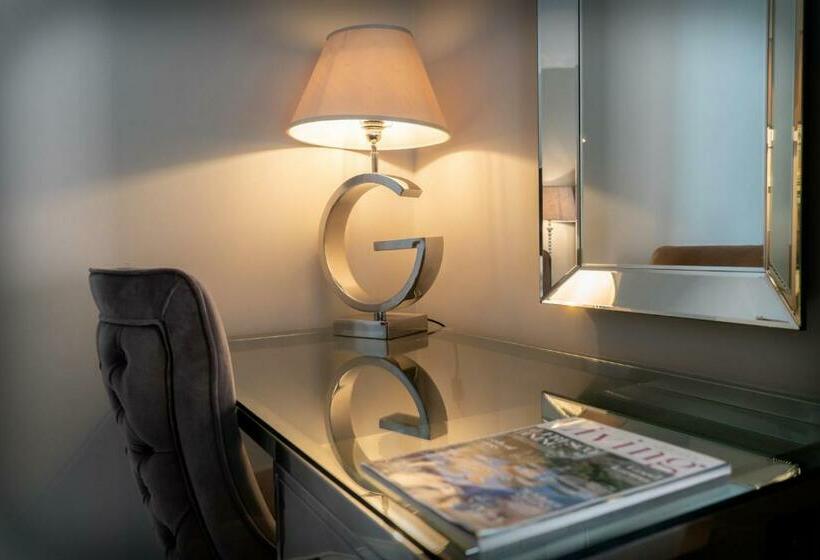 デラックスルーム, Grantham Arms