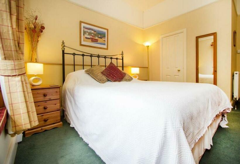 キングサイズベッドのスタンダードルーム, Polraen Country House