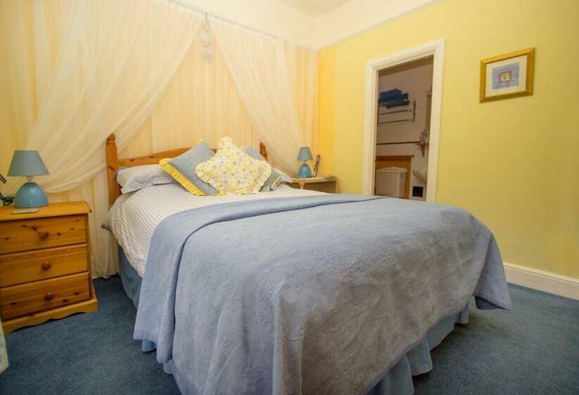 スタンダードルーム, Polraen Country House