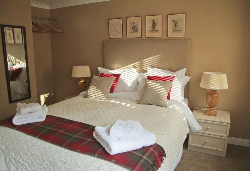 غرفة قياسية, The Bedingfeld Arms