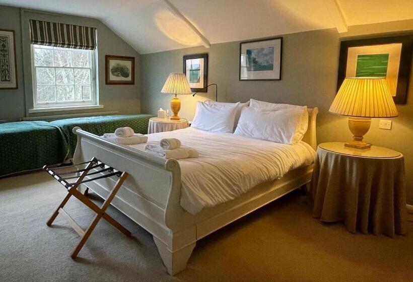 غرفة قياسية, The Bedingfeld Arms