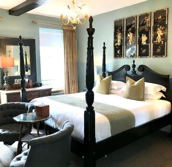 标准间, The Bridge House