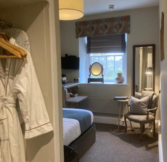 スタンダードシングルルーム, The Bridge House