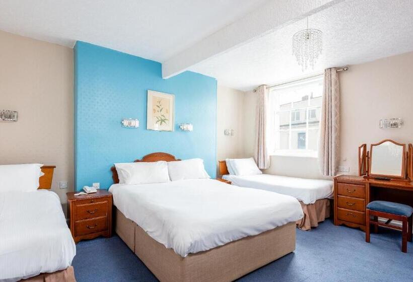 Семейный Номер, The Esplanade