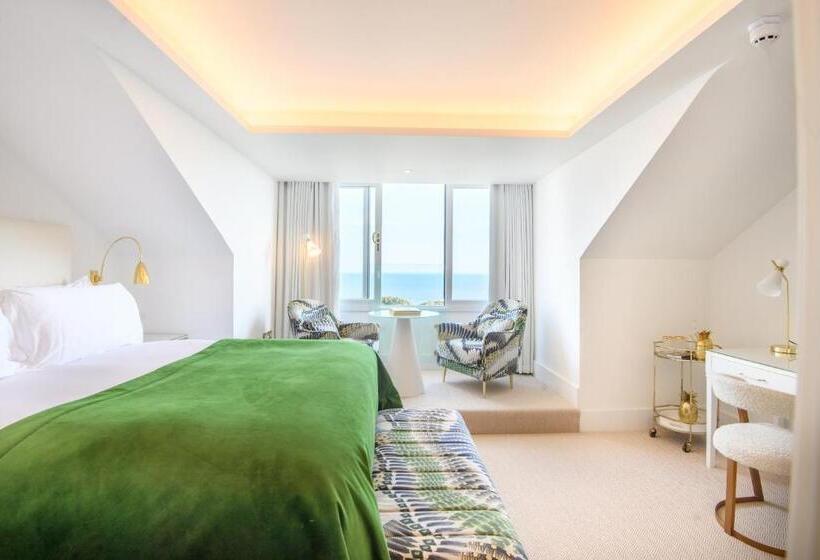 חדר דלוקס נוף לים, The Nici