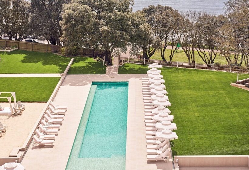 غرفة ديلوكس مطلّة علي البحر, The Nici