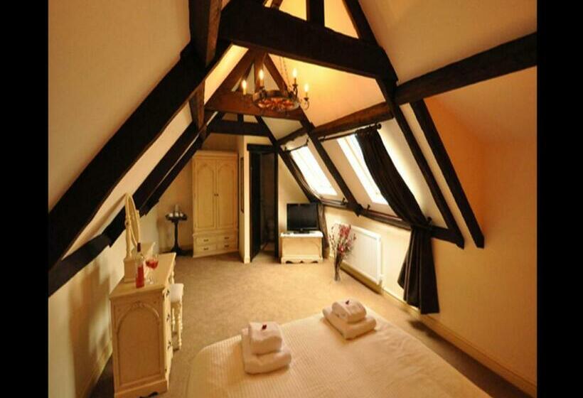 غرفة قياسية سرير كينج, Langley Inn