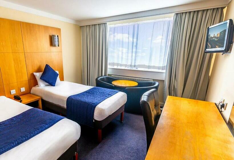 Номер Стандарт, Airport Hotel Manchester