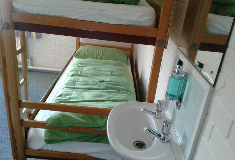 标准四人间共用浴室, Yha Hawes