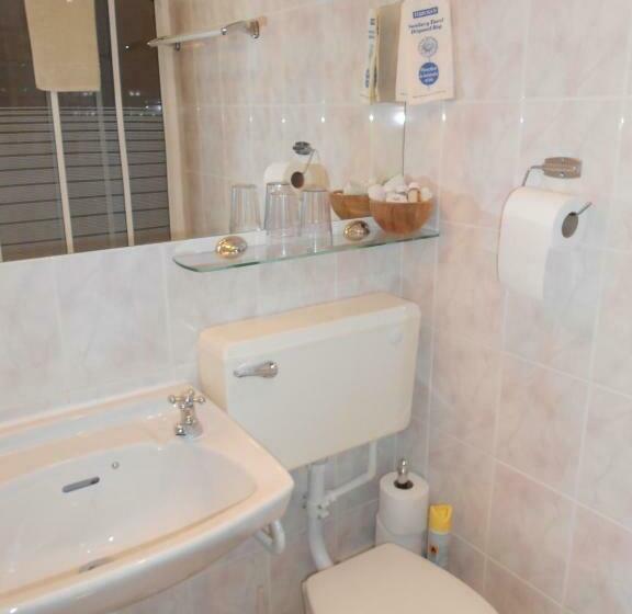 스탠다드 싱글 룸, Cromwell House