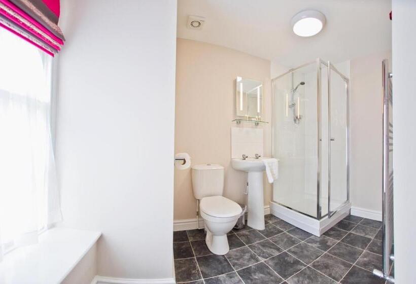 חדר סטנדרט יחיד, Four Seasons