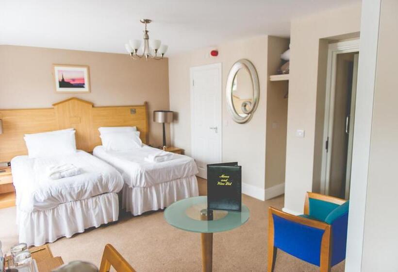 חדר סופריור, Four Seasons