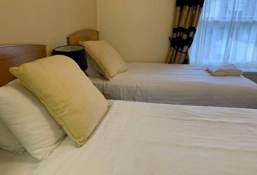 סוויטת סופריור, Four Seasons