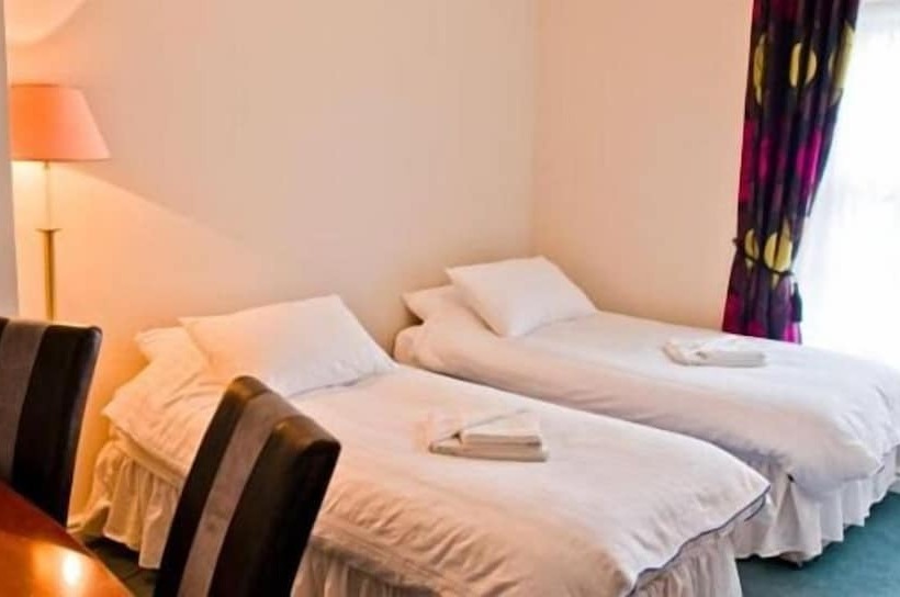 חדר סופריור, Four Seasons