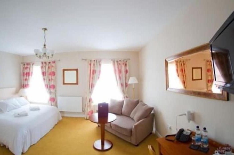 חדר סופריור, Four Seasons