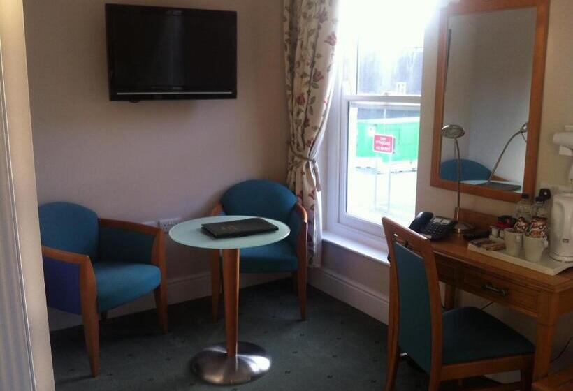 חדר סופריור, Four Seasons