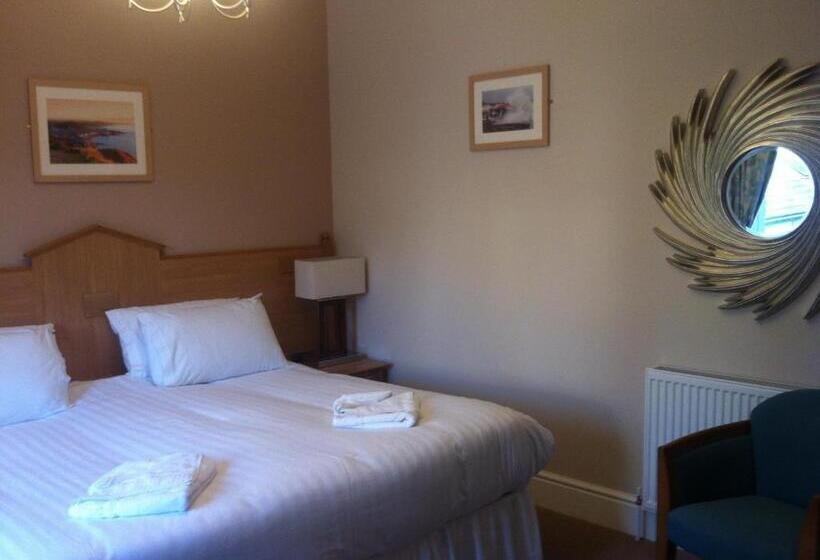 חדר סופריור, Four Seasons